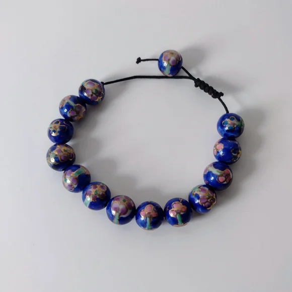 Blue Beaded Bracelet with Floral Design - Picture 5 of 5